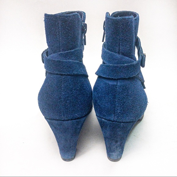 🌟SOLD🌟 Anne Klein Chelsey Blue Suede Ankle Boots - Picture 5 of 10
